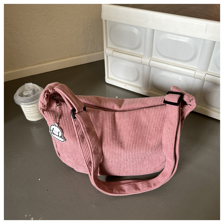 designer 2025 Autumn Winter New Fashion Handbag Shoulder Underarm Small Square Bag Women's Bag Supports Wholesale and Mixed Orders