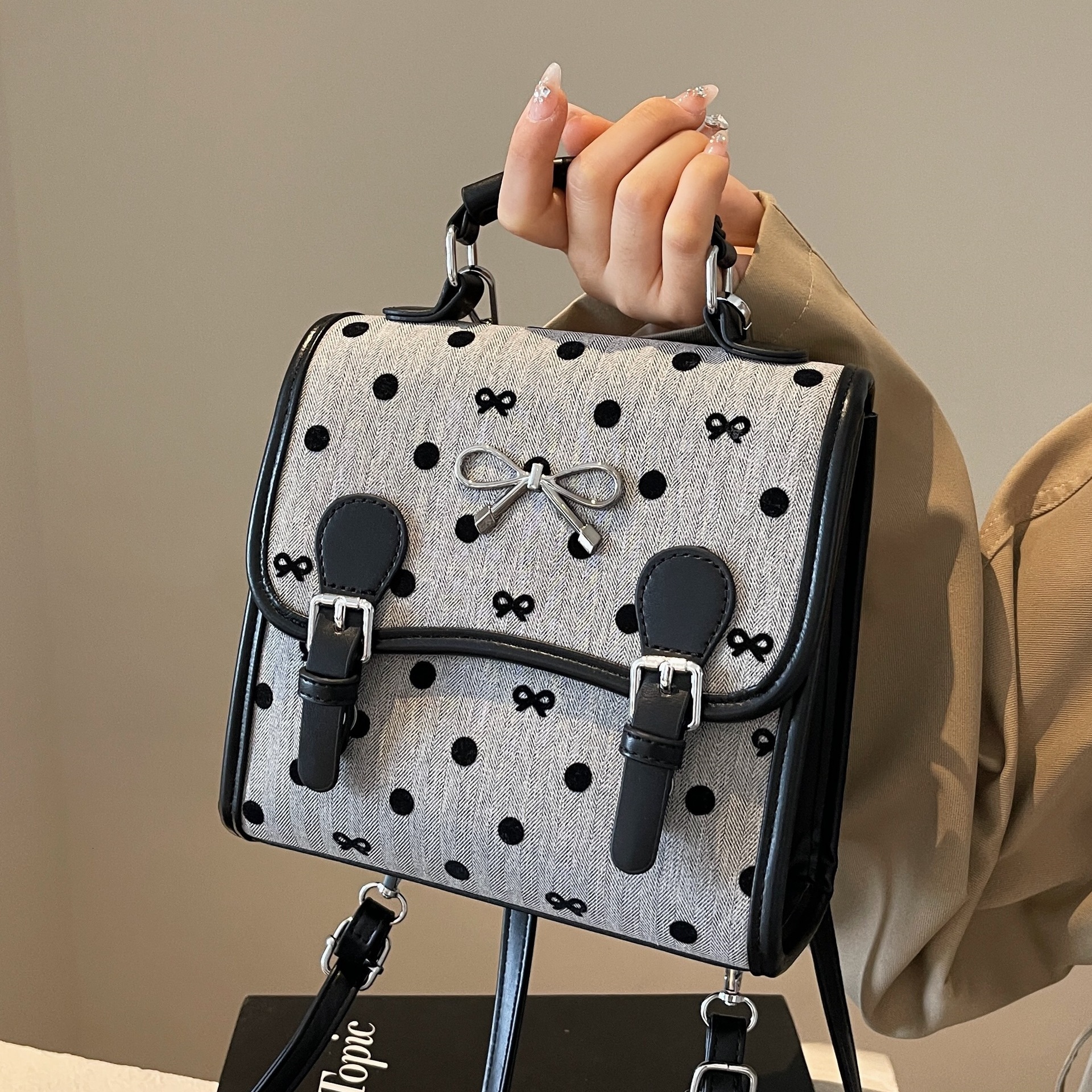 designer Casual Fashion Handbag Small Bag for Women 2025 New Trendy Printed Canvas Polka Dot Backpack Student School Bag