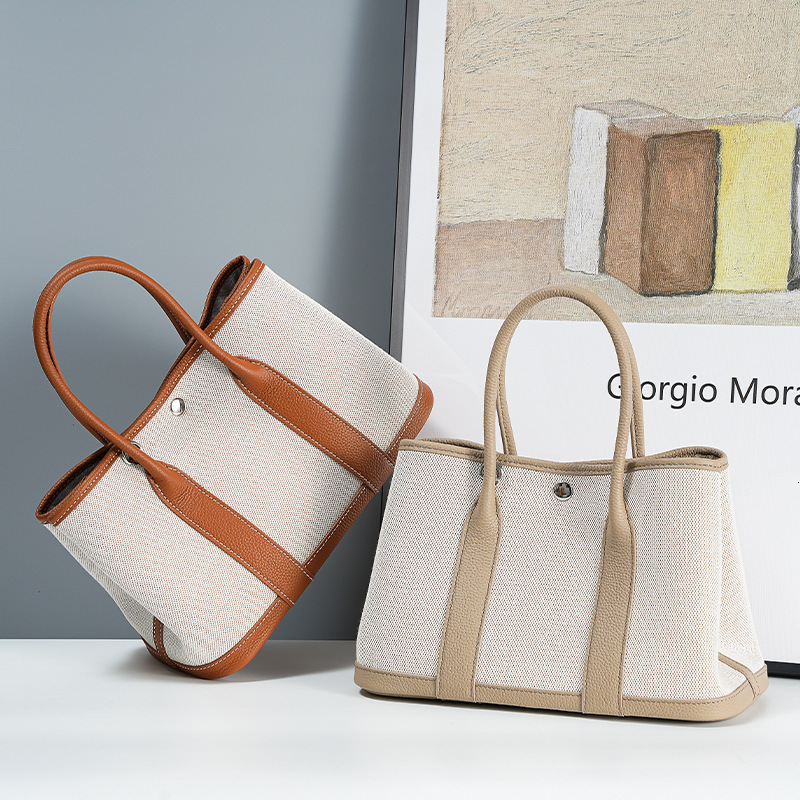 Free Shipping Hot Selling Luxury Women's Bag Crossbody Designer Bags Bag Commuter Tote Bag High-quality Large Capacity Top Layer Cowhide With Can