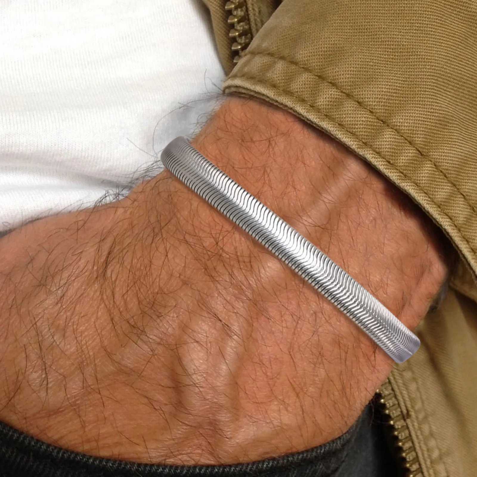 Vnox 6mm Unisex Flat Snake Chain Bracelets Mens Women Herringbone Links Bracelet Adjustable Stainless Steel Simple Jewelry W250606