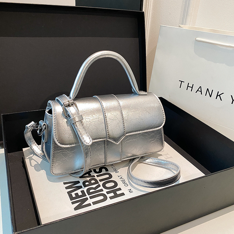 designer High-end Niche Design Bag for Women 2025 New Autumn Shoulder Crossbody Bag Versatile Retro Handbag Small Square Bag