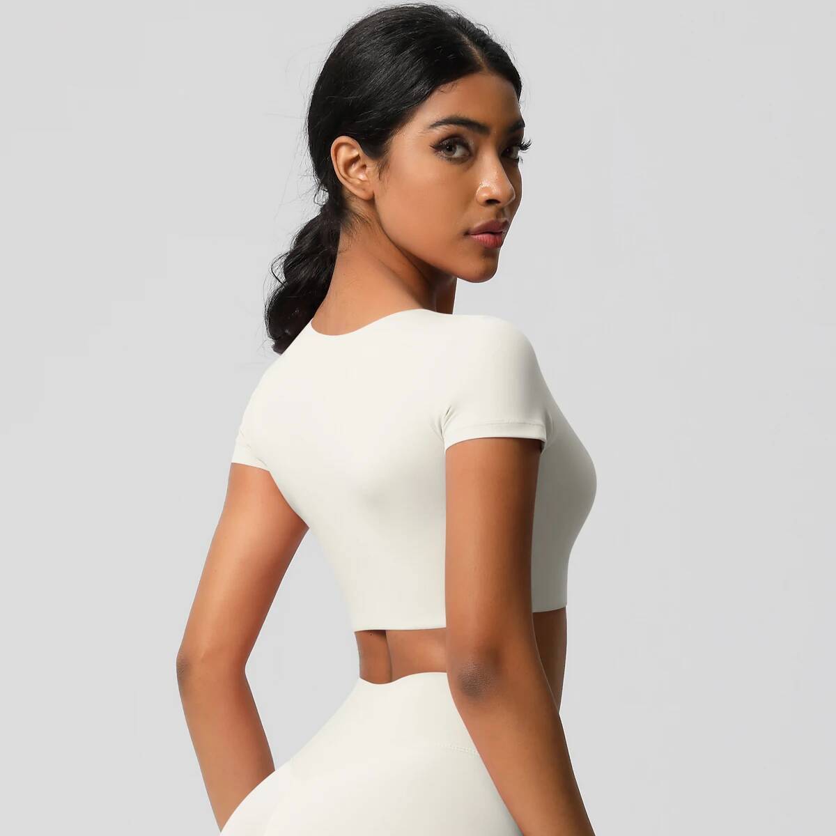 Yoga T-shirt Women Fiess Top Shockproof Bras Running Push Up Training Suit Gym Sports Crop Tops Solid Color Breath