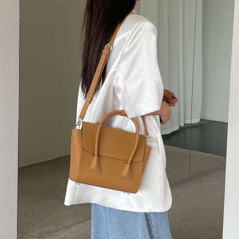 Designer Bags 2025 Women Cow Genuine Leather Shoulder Bag Female Soft Natural Cowhide Durable Handbags Ladies Retro Fashion Crossbody Bags For Lady Lu