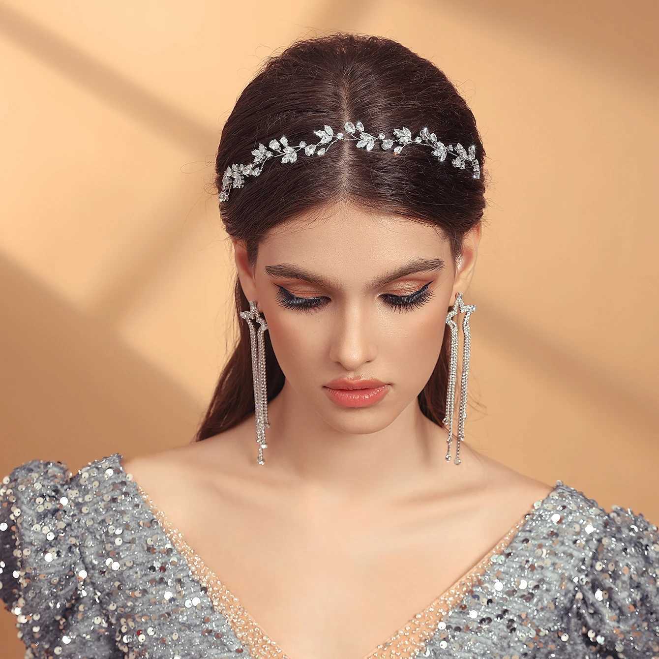 1pcs luxury zircon ladies wedding hair accessories for prom dinner bridesmaids daily wear new wedding headbands in 2025. Z250605
