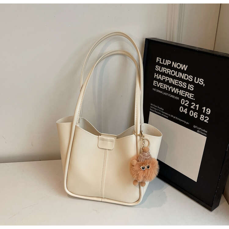 Large Capacity Bucket for Women 2025 Spring New Shoulder Textured Niche Simple Underarm Bag Trendy