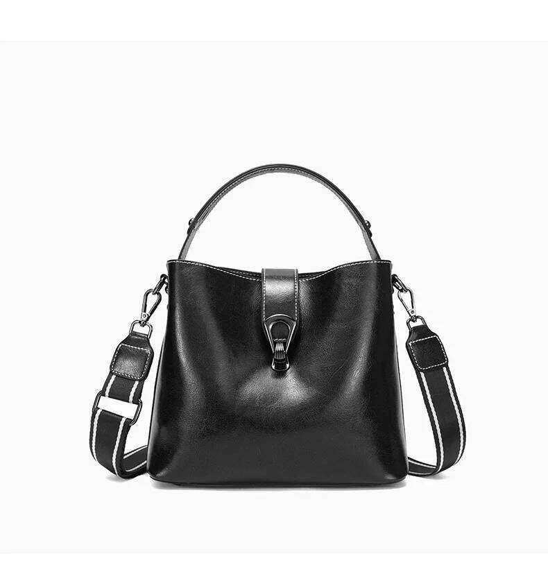 Designer Bags 2025 Ladies Cow Genuine Leather Shoulder Bag Women's Retro Versatile Cowhide Handbag Female Commuting Underarm Bucket Crossbody Bag