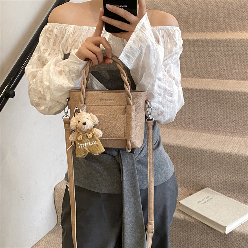 designer High-end Retro Bag for Women 2025 New Spring Summer Trend Versatile Crossbody Bag Fashion Simple Handbag Buc