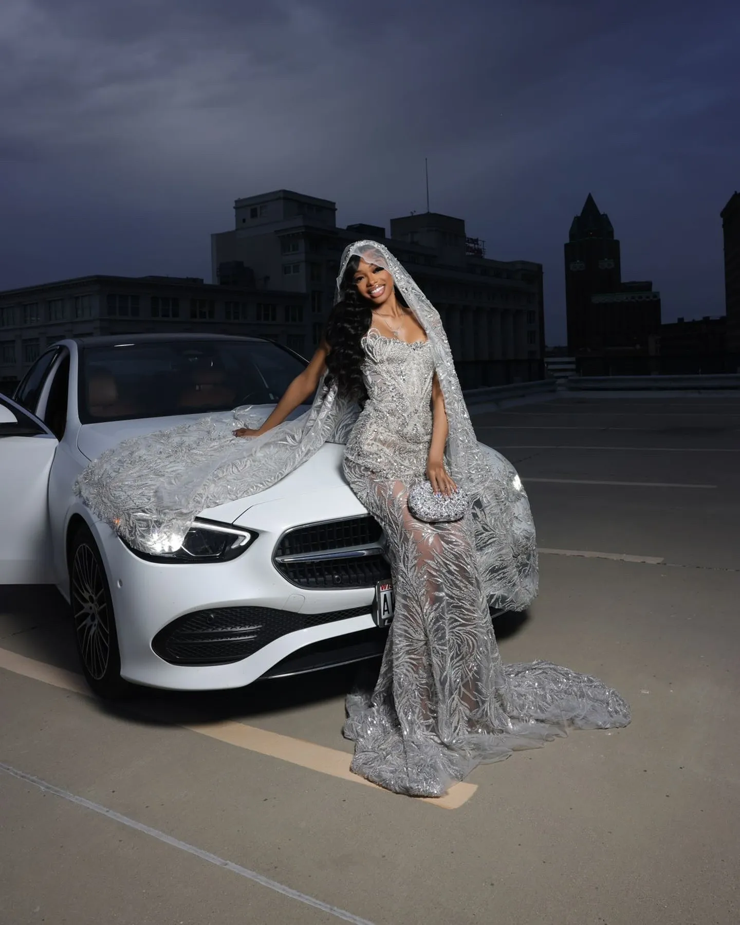 Glitter Beaded Sequined Wedding Dress Sparkly Lace Strapless Mermaid Bridal Gown With Veil Sleeveless Bride Dresses Customized