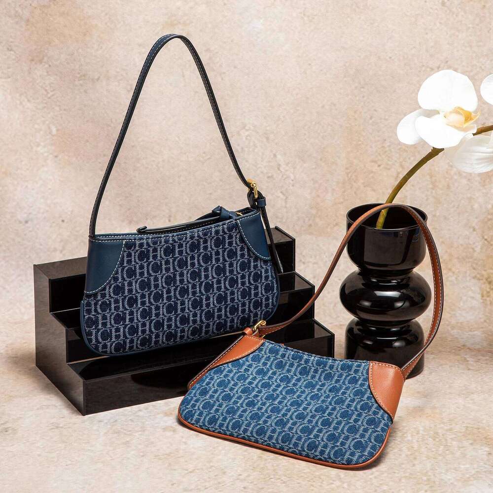 Fashionable Classic Retro Women's New With Adjustable Strap, Business Commuter Multi Functional Shoulder Bag