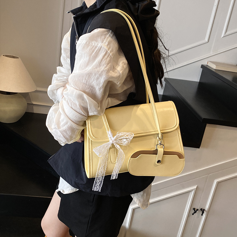 designer Niche Designer Bag for Women 2025 New Trendy Fashion Shoulder Underarm Bag Large Capacity Handheld Commuter Tote Bag