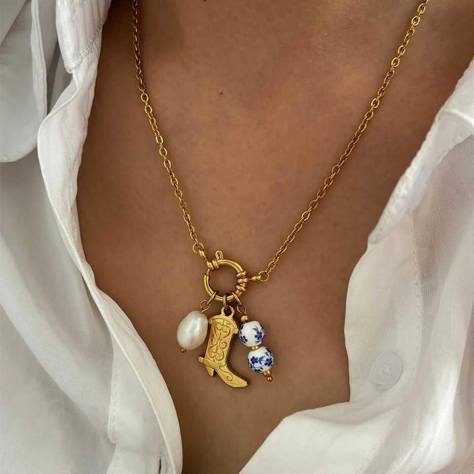 Trend 316L Stainless Steel Natural Freshwater Pearl Circular Ceramics Shoe Shape Pendant Necklace Women Fashion Unique Gifts Y250605