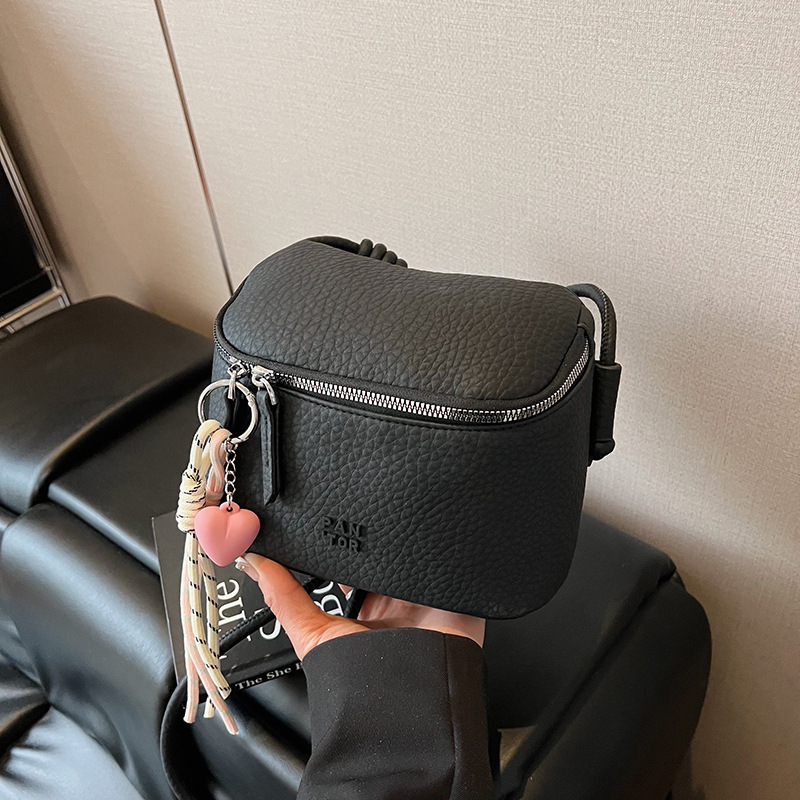 Quality New Style Fashion Small Bag for Women 2025 New Summer Versatile Crossbody Bag Exquisite Super Popular Small Square Bag New Free Delivery Desig