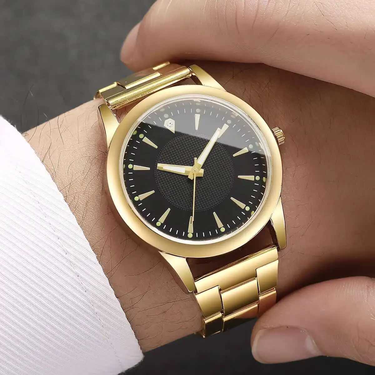 Fashion Men Business Watches Simple Dial Mens Quartz Watch Clock Reloj HombreWithout Box Y250605