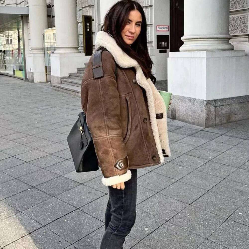Winter new fashion women's casual avant-garde design sense European and American style suede lamb wool jacket