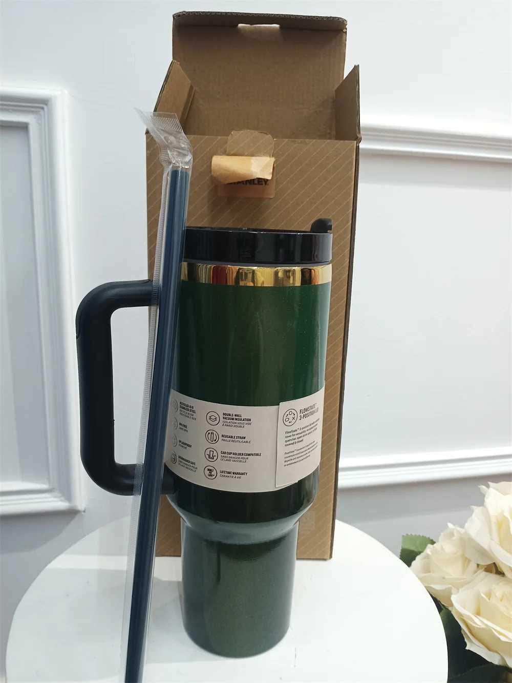 High Quality 2025 Fashion New Tumbler Mug 40oz Premium Stainless Steel Tumbler with Silicone Handle Vacuum Travel Home Outdoors With T250606