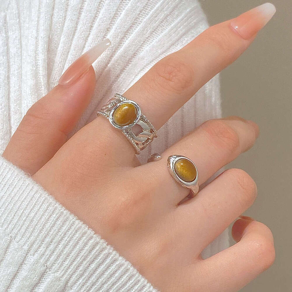 Vintage-Inspired Handcrafted Tiger's Eye Gemstone Ring with Unique Design