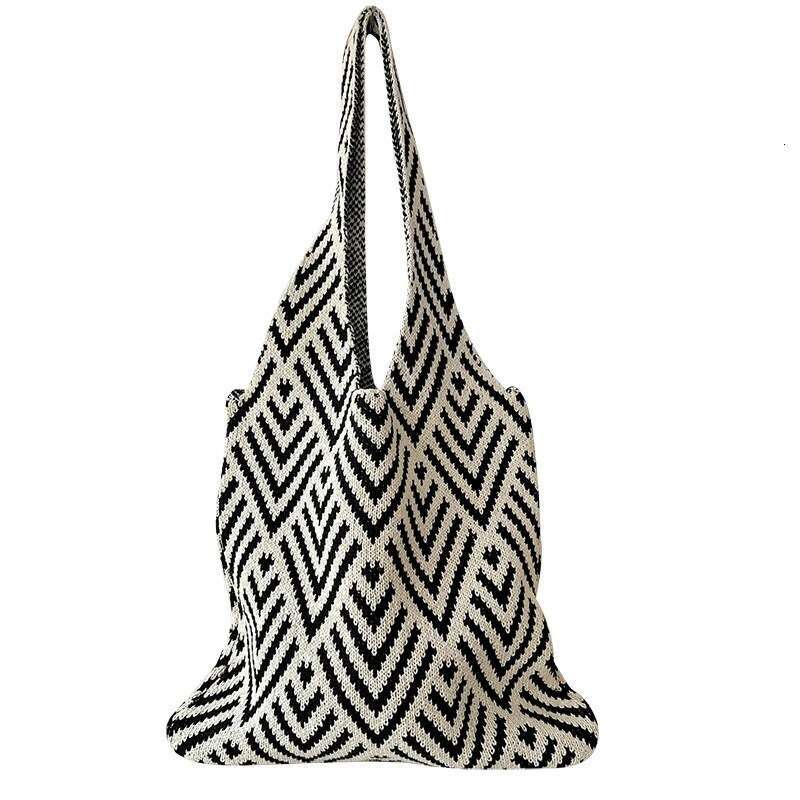 New Korean Sister Zhong Chuxi Same Style Tote Knitted Striped Women's Shoulder Bag B5
