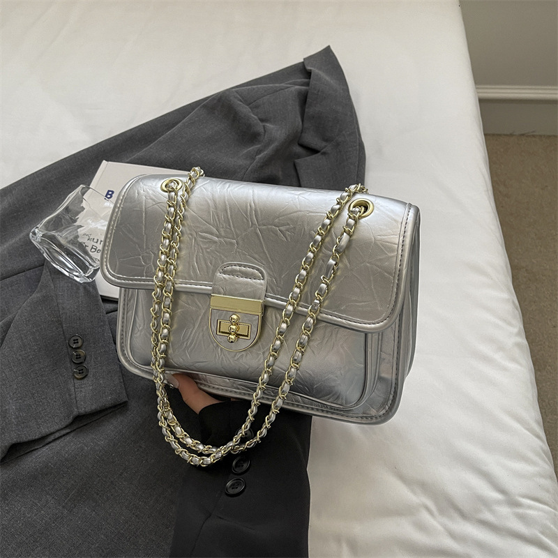 designer Commuting Niche Chain Small Square Bag for Women 2025 Summer New Fashion Single Shoulder Crossbody Bag High-end Sense Wanderer Bag