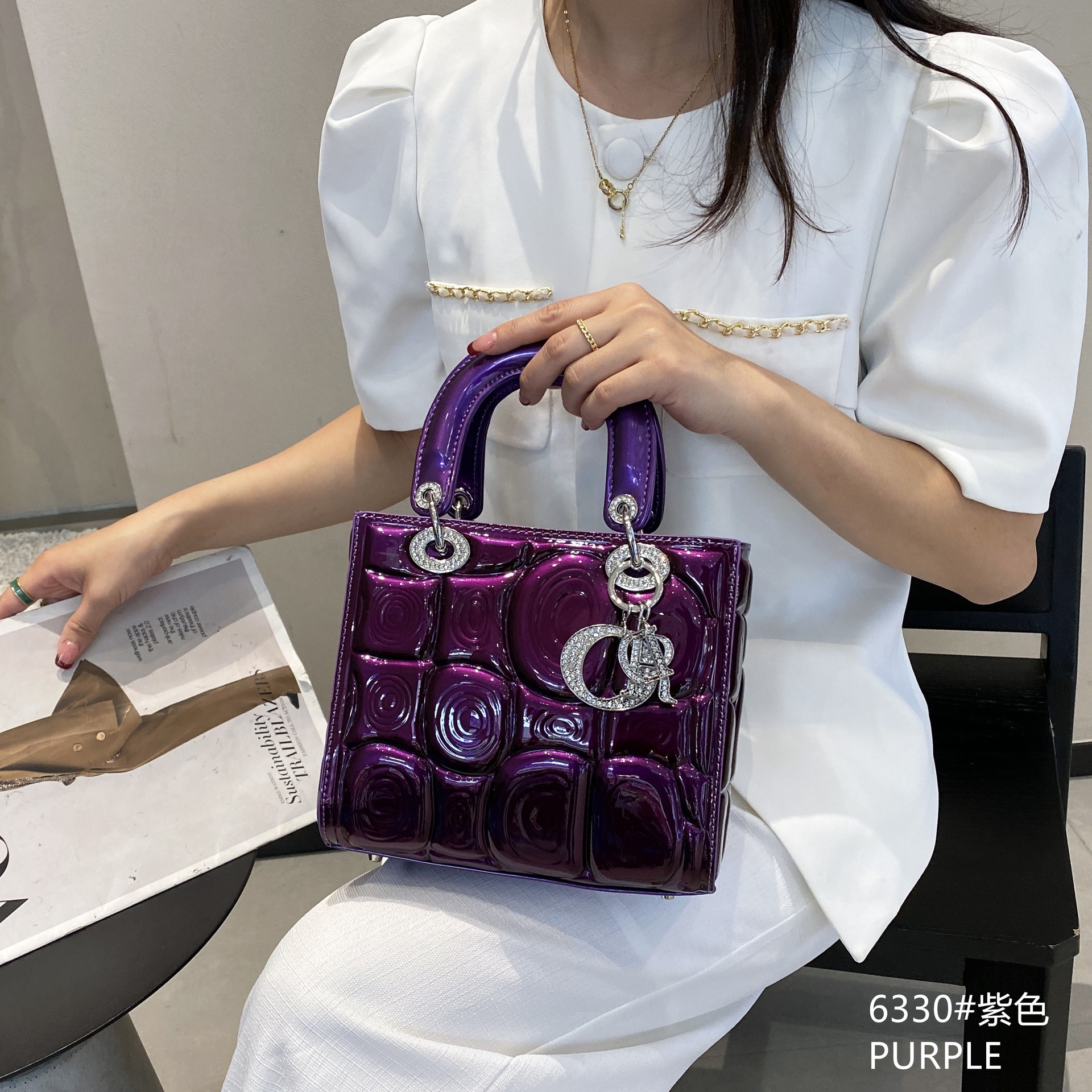 Free Shipping Women's Consort Bag Retro Leather Glossy Spiral Texture Designer Bag European Fashion Classic Handbag New Single Shoulder Crossbody