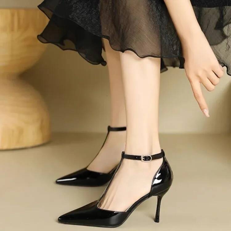 Ddmyoutdoor Red High Heels Women Hollow Pointed Toe Pumps Fashion T Type Ankle Buckle Strap Ladies New Sexy Party Dress Shoes Outdoor Shoes