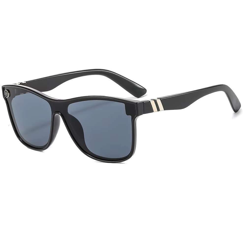 DHCollections High-End Men's Sunglasses Stylish Fashionable Design with Large Frame Integrated Tac Lenses for Sports Use