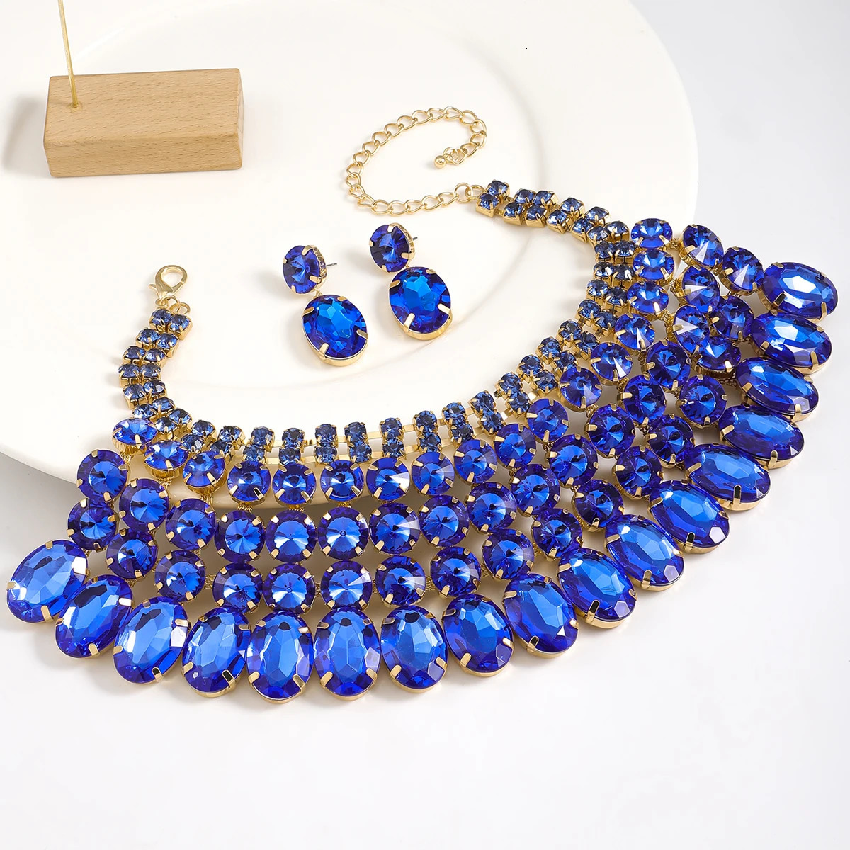 Lady 3 Pc Exaggerated Style Full of Rhinestone Necklace Earrings Set For Birthday Parties Multiple Color Options 250530