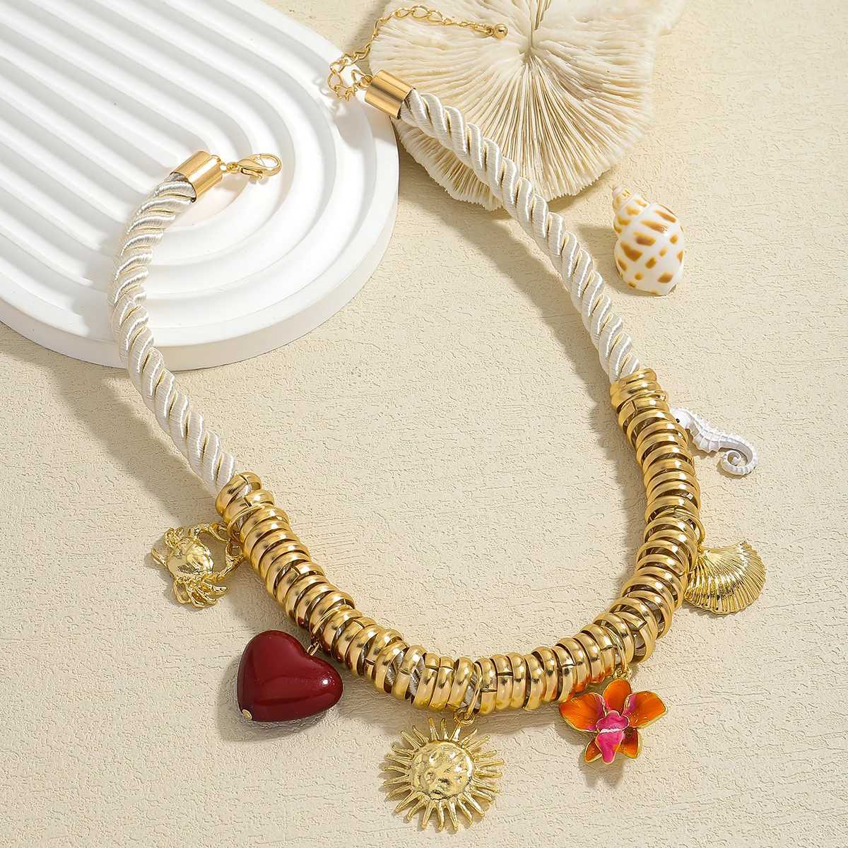 ZAA Vintage Charm Cord Necklace For Women Golden Ocean Animal Pendant Metal Shim Rope Chain Jewelry Summer Holiday Wearing Gift Y250605