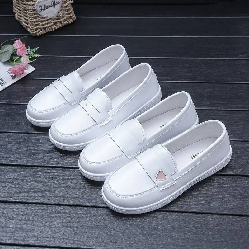 Ddmyoutdoor Summer White Nurse Women Soft Sole Fashion Casual Comfortable Non Slip Flat Sports Walking Shoes Outdoor Shoes