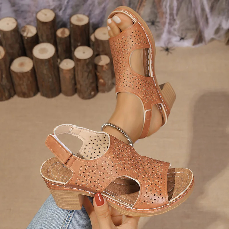 Hollow Out Womens High Heels Sandals Summer Hook Loop Thick Heeled Platform Sandles Casual Anti-Slip Beach Sandals Plus Size 250605