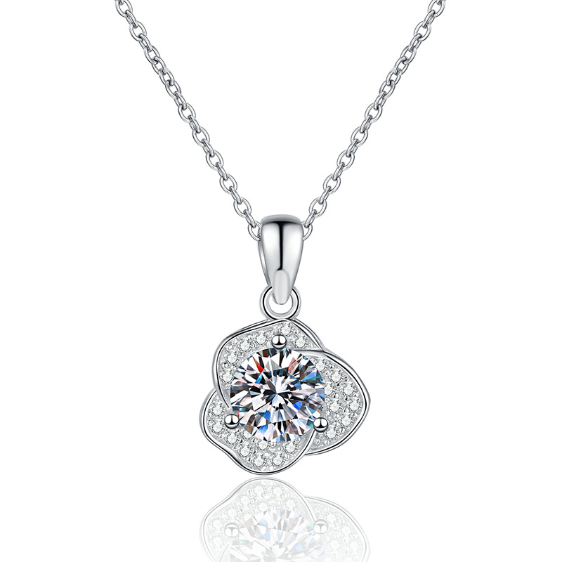 Chic Ladies' Ornament Sophisticated Single Stone Setting Ringed by Petals Craftsmanship Made from Pure White Precious Metal