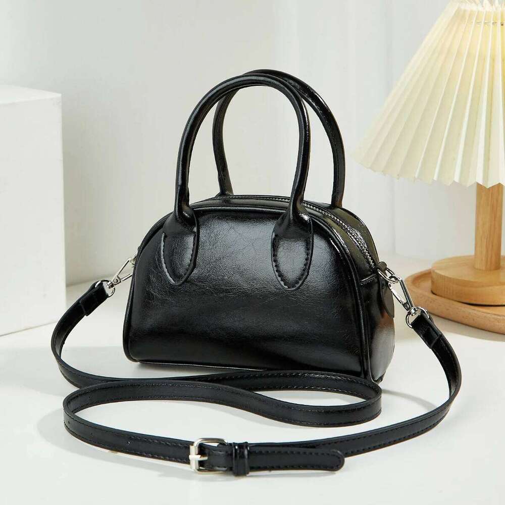 Fashion zipper anti theft small Boston manual bill of lading shoulder crossbody bag