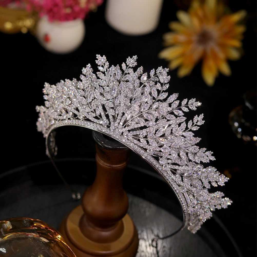 New Crown Made Of Multiple Layers Leaves Wedding Accessories Silver Color Diademas CZ Crystal Tiara For Women Bride Jewelry Z250605