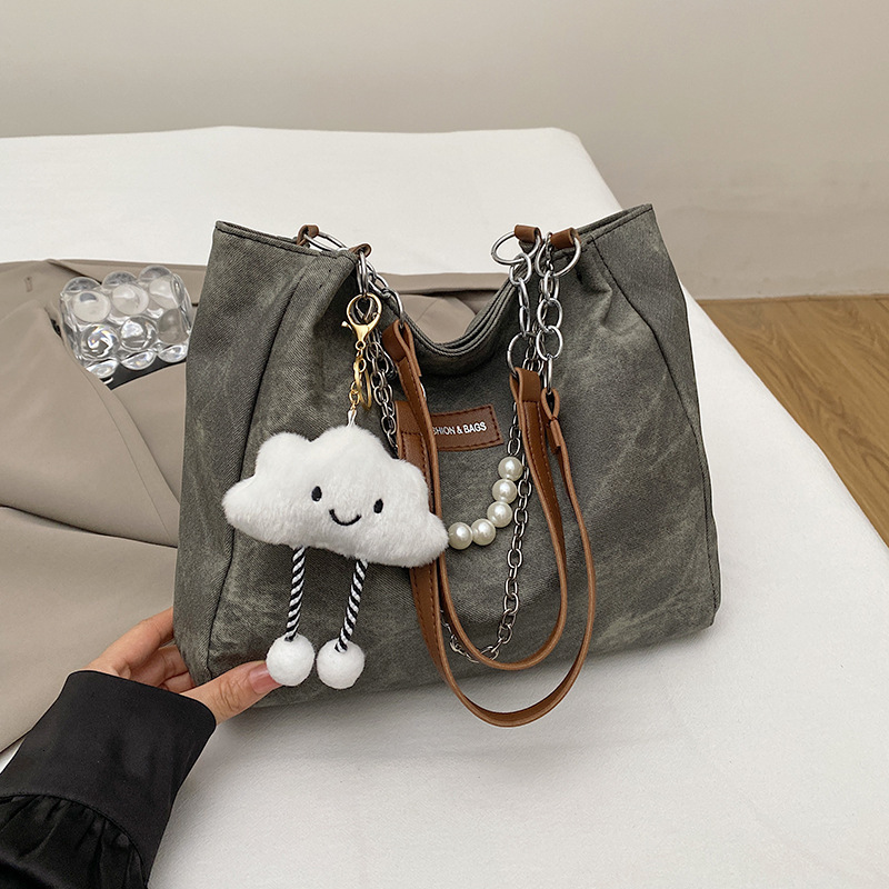 designer 2025 Solid Color Casual Commuter Fashion Autumn Large Capacity Niche Simple Casual Underarm Single Shoulder Tote Bag