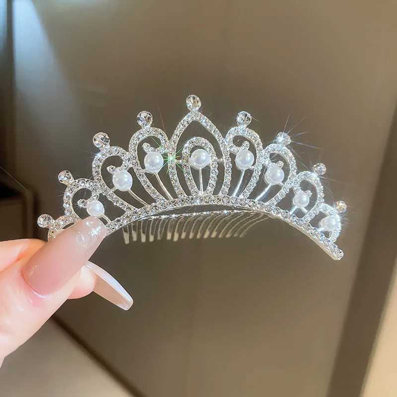 Princess Tiaras Girl Heart Shaped Hair Comb Simple Crystal Bride Crown Wedding Party Hair Accessories Fashion Prom Hair Jewelry Z250605