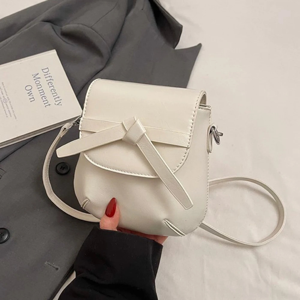 Simple Glossy Crossbody Bag for Women High Grade PU Buckle One Shoulder Bags Daily Working Commute All-Match Versatile Packs 250605