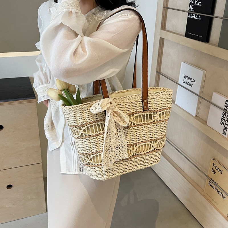 designer Large Capacity Straw Woven Bag for Women 2025 New Summer Fashion Basket Bag Beach Woven Shoulder Tote Bag