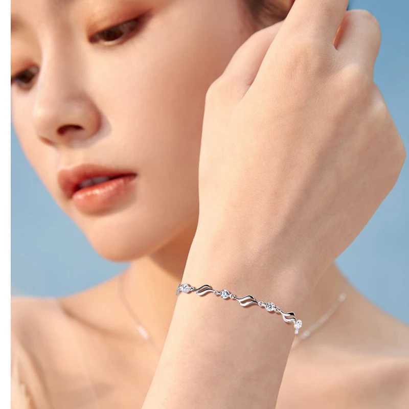 NEW European Fine Sparkling Blue AAA CZ S925 Sterling Silver Wave Bracelet For Women Friend Summer Gift Jewelry W250606