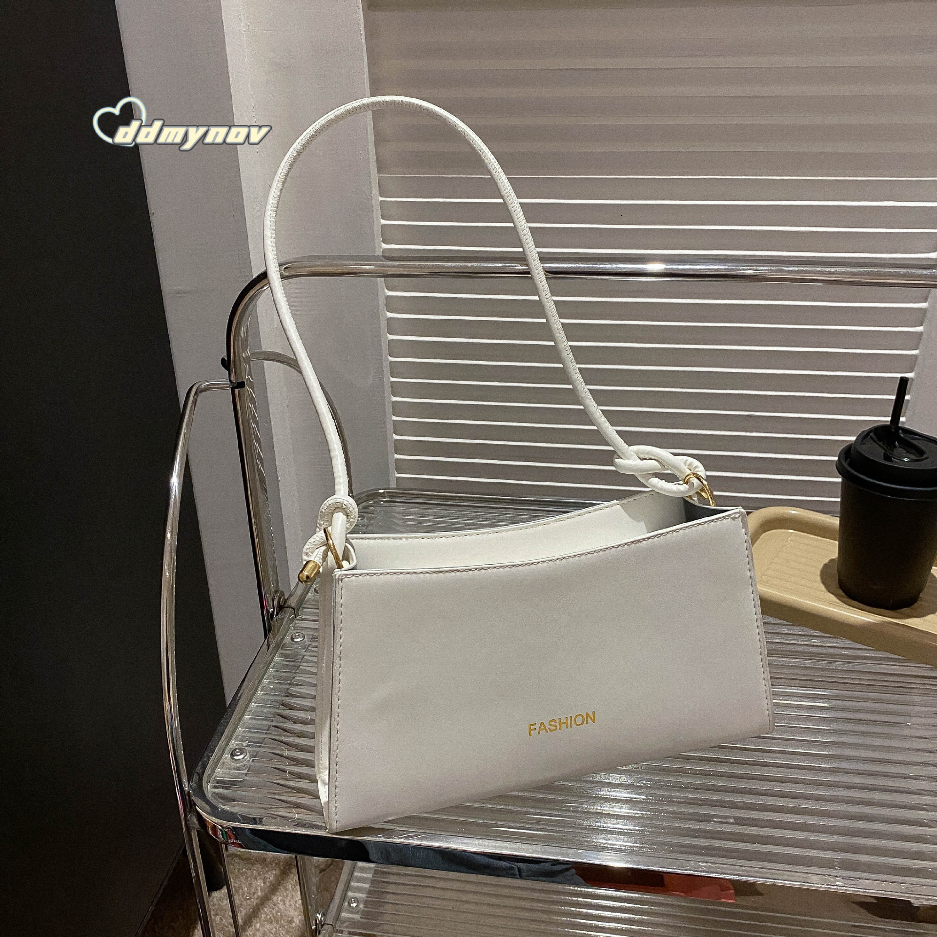 Unique French Style Candy Color Underarm for Women 2024 New Fashion Simple Shoulder Stylish Handbag Baguette Bag