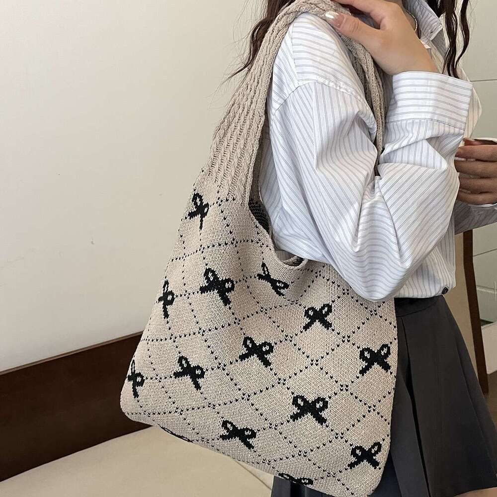 New INS Style Knitted With Bowknot Large Capacity Tote Bag For Women B5