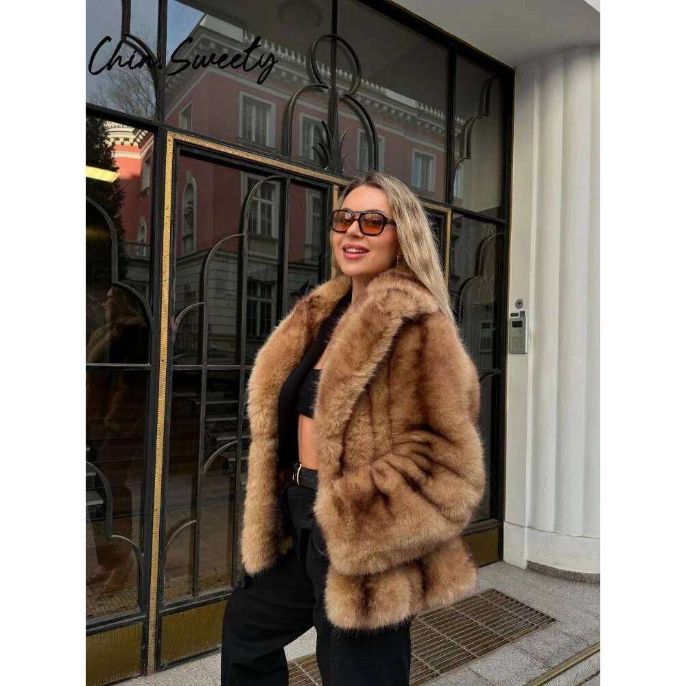 Street Faux Fur Women Coat Urban Full Sleeve Lapel Panelled Pocket Female 2024 Autumn Winter Elegant Lady Outwear luanyun