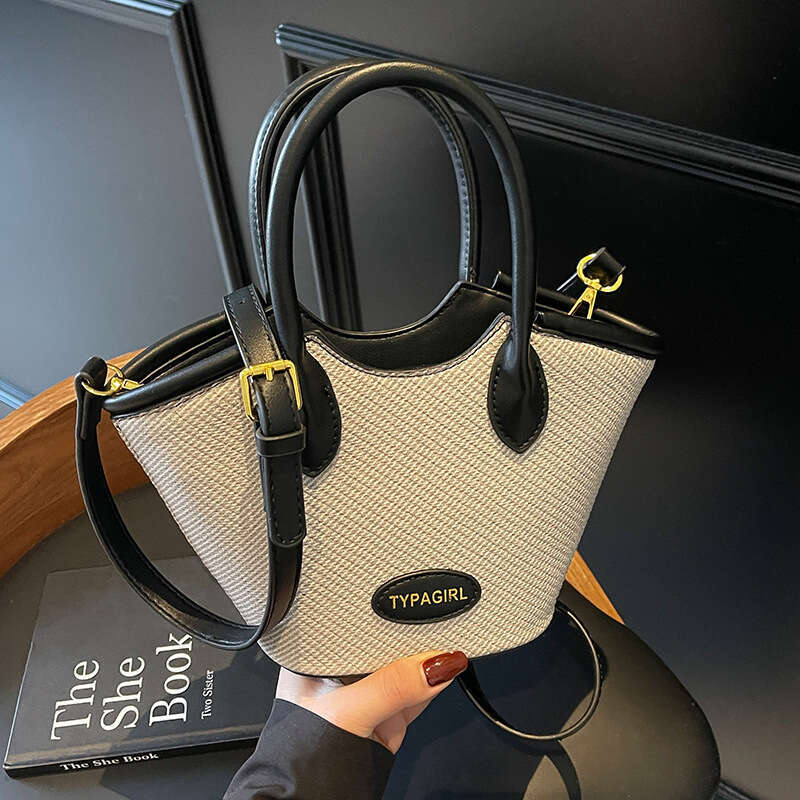 Handheld Bucket for Women, New High-End Niche Style, Crossbody Bag, Fashionable Versatile Small Tote Bag