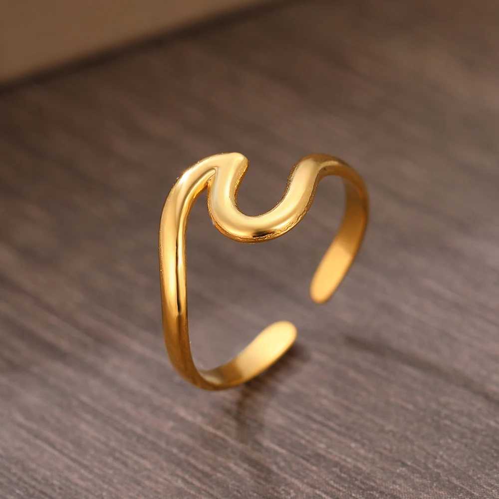 Stainless Steel Rings Vintage Exquisite Adjustable Open Hollow Rings For Women Jewelry Banquet Gifts Non-fading High-quality New W250606