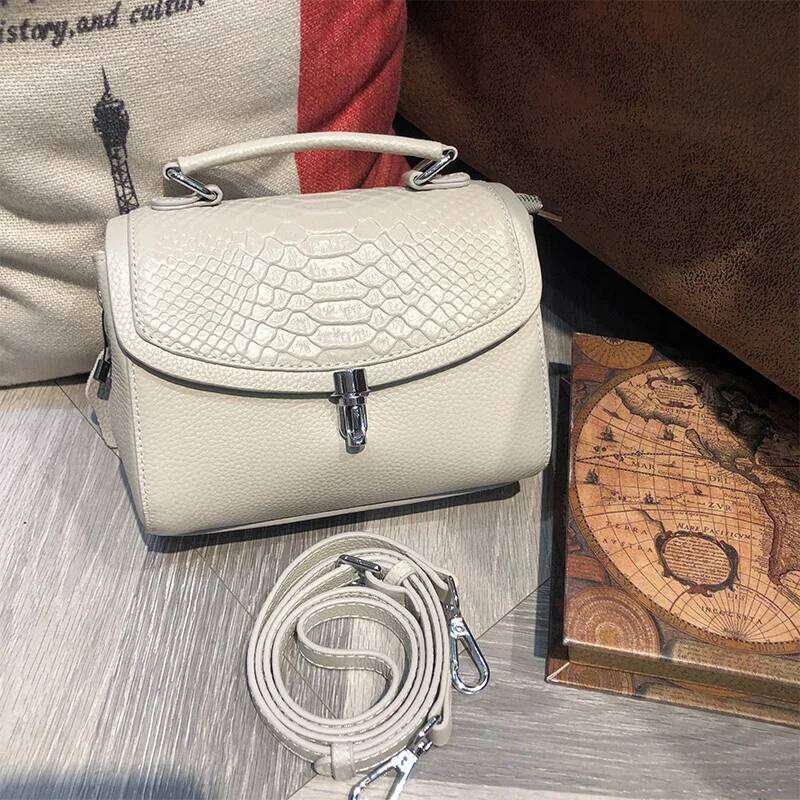 Designer Bags 2025 Women's Genuine Crossbody Female Fashionable Purse Lady Cowhide Square Shoulder Bag Cow Leather Versatile Handbags Luxury Bag