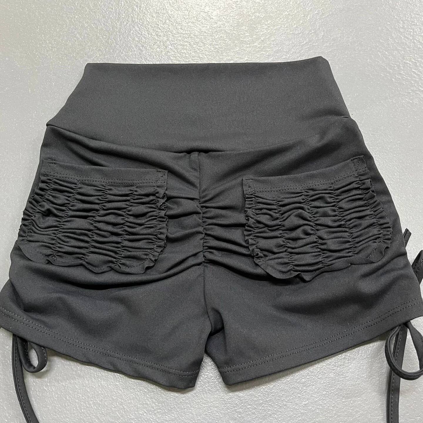 Ddmyoutdoor New Sexy Women Yoga Compression Lightweight Stretch Comfort Scrunch Back Pockets Hot Booty Active Shorts Jogging Suit