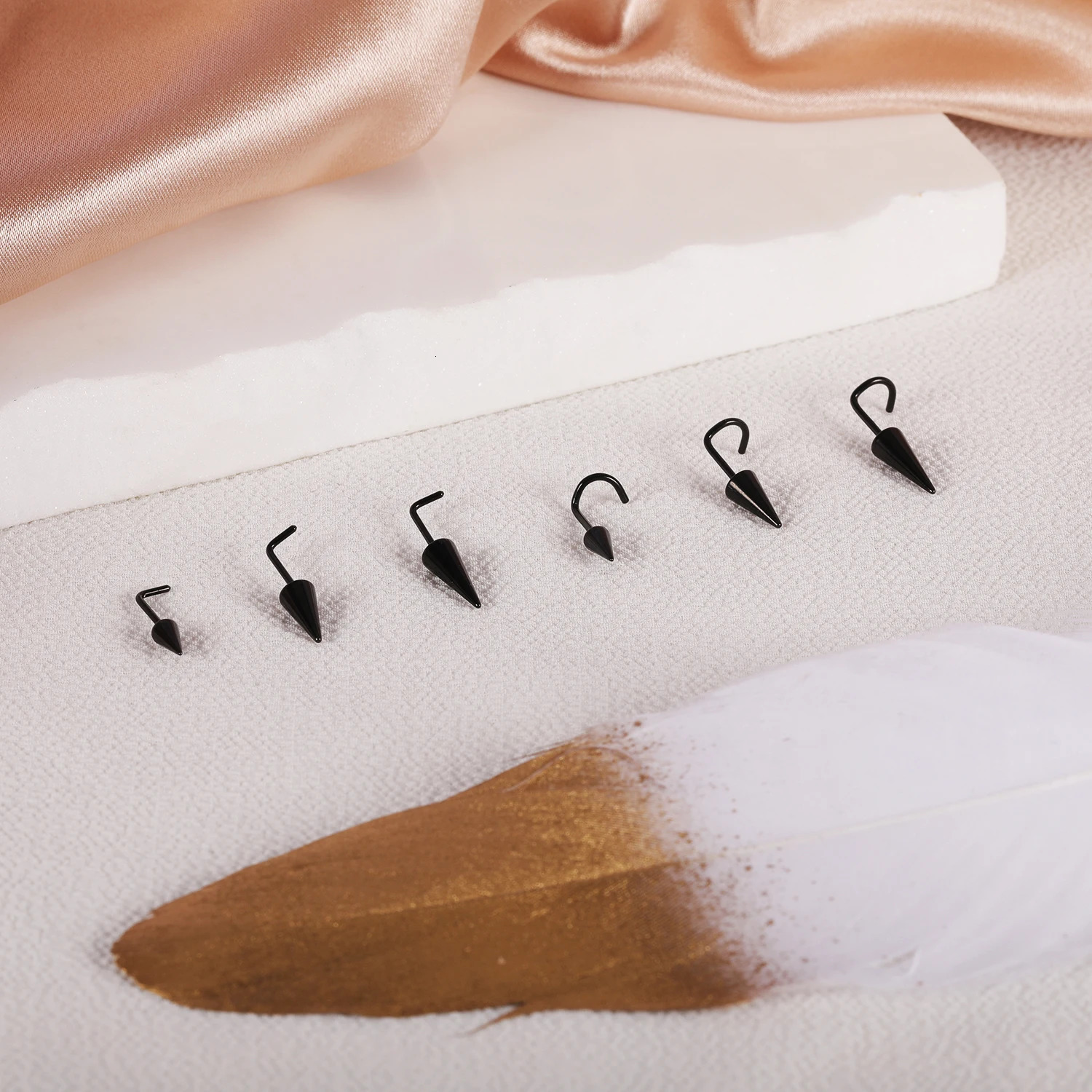 ZS 20G Black Spike Nostril Piercings Stainelss Steel Cone Nose Studs Doule Nose Piering Jewelry Long Spike Nostril Ring Chain 250605