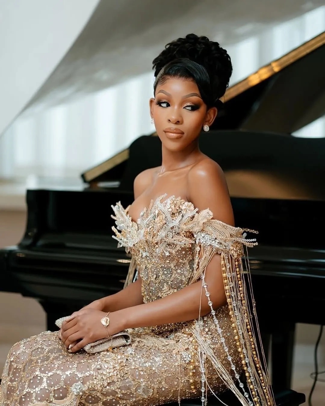 Gold Illusion Mermaid Evening Dresses Floral Crystals Sequined Prom Formal Party Second Birthday Engagement Gowns Customized