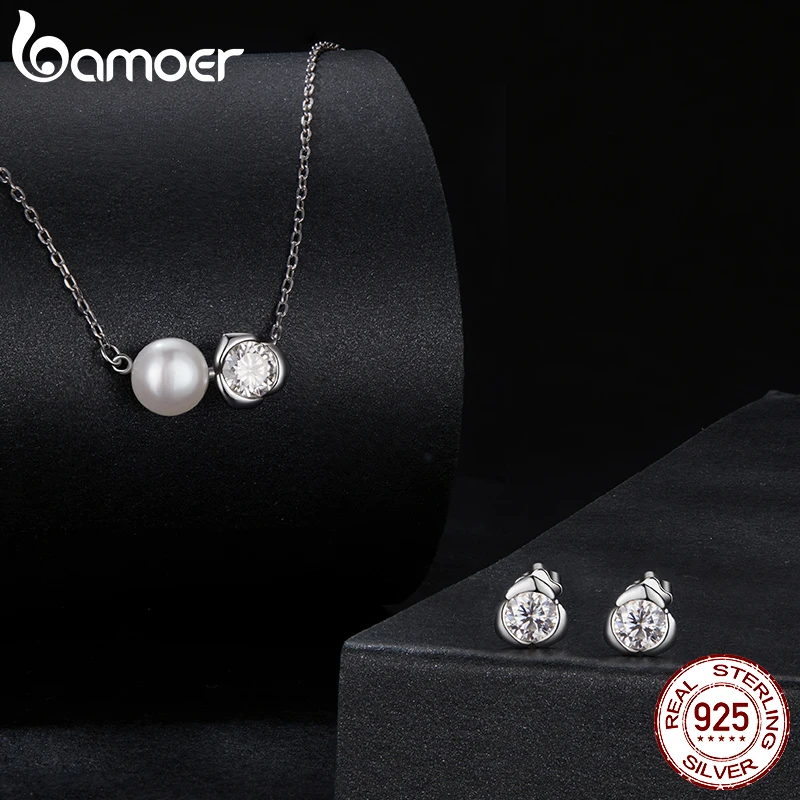 BAMOER White Gold Plated Moissanite Rose Necklace for Women, Real 925 Sterling Silver Small Flower Necklace Christmas Gift MSN040