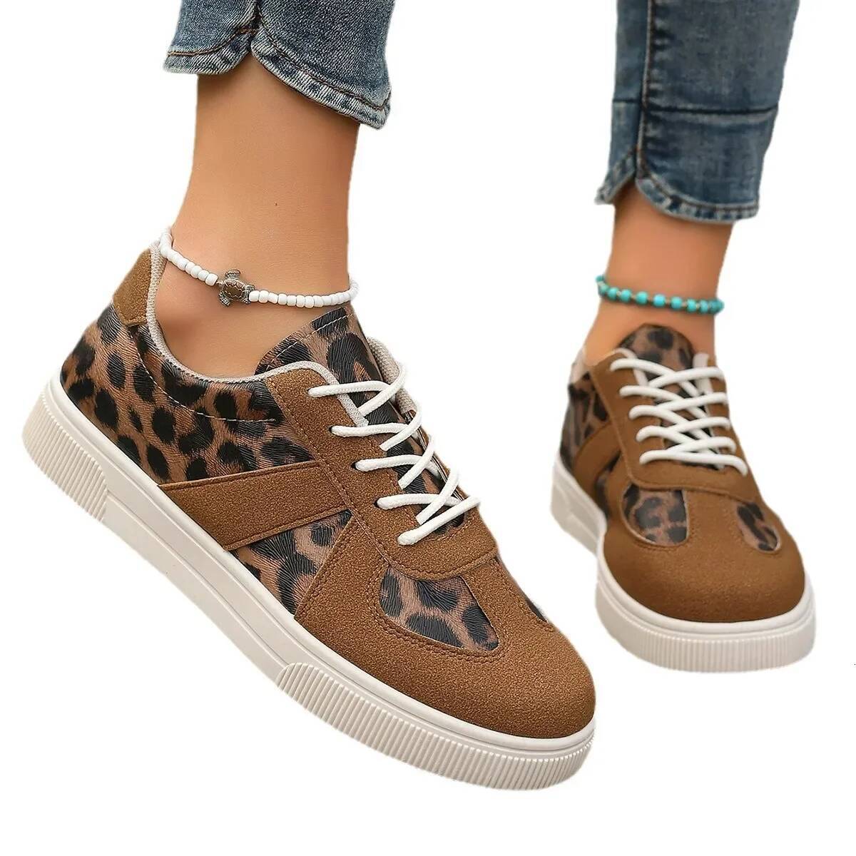 Ddmyoutdoor Women Fashion Leopard Flat Sneakers Lightweight Lace Up Non Slip Running Female Casual Soft Sole Single Shoes Plus Size Outdoor Shoes