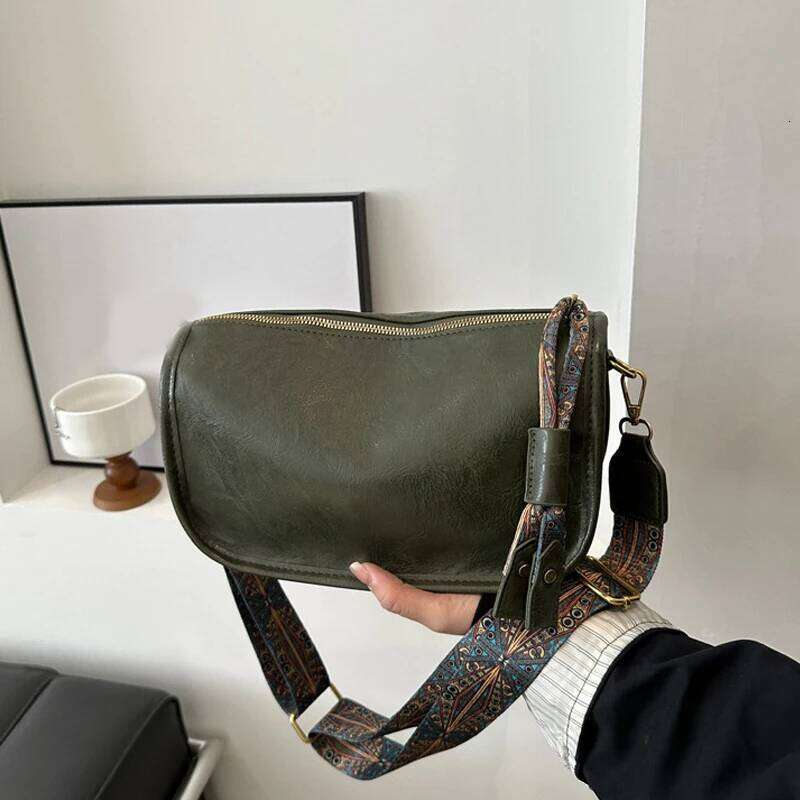 Women Vintage Satchel With Graphic Pattern Wide Strap Simple Shoulder Purse Large Capacity Ladies Commute Bag