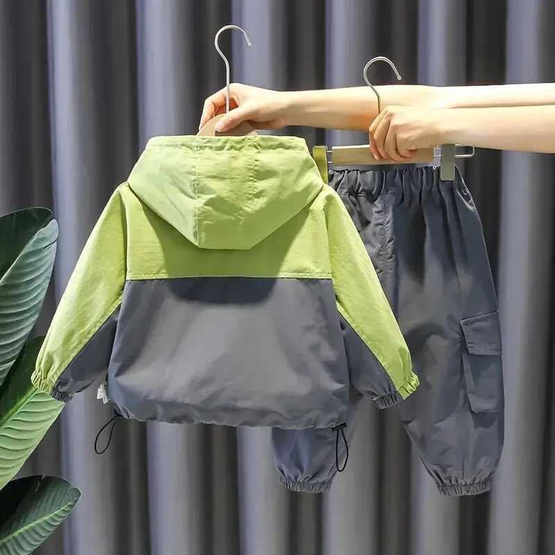 Boys Clothes Set Spring and Autumn New Handsome Childrens Hooded Panel Sweater Pants 2-Piece Baby Casual Sportswear R250606